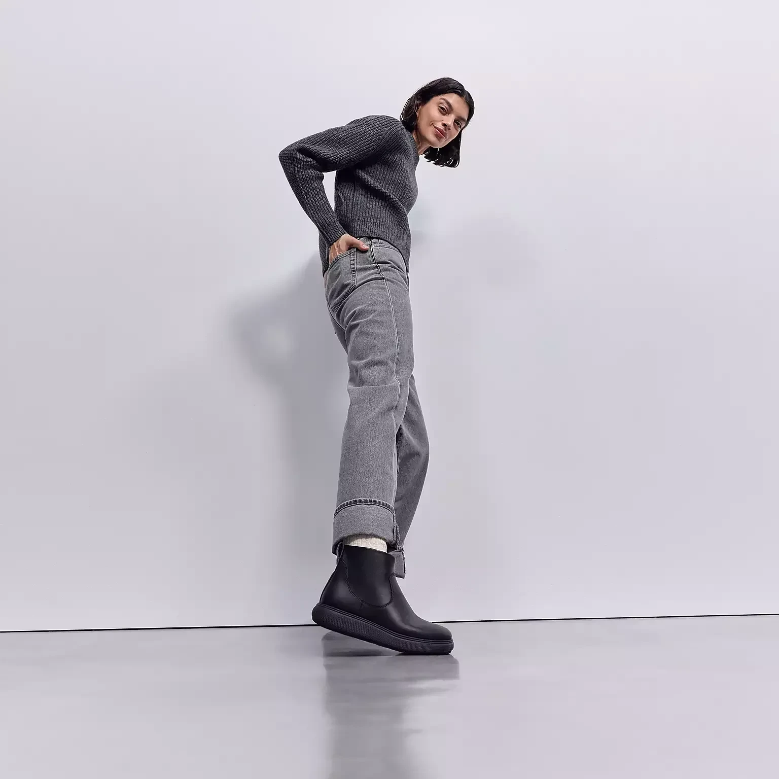 E2Z-090 iQ - COMFF BOOTIE - LEATHER