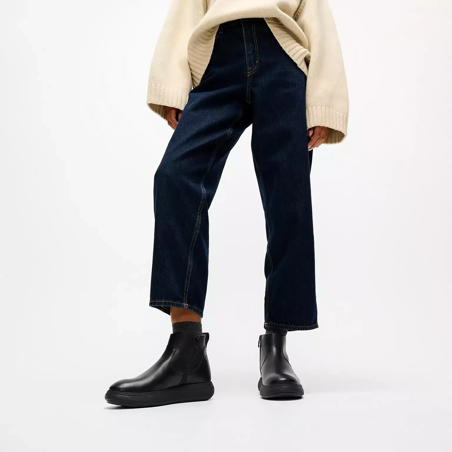 E2Z-090 iQ - COMFF BOOTIE - LEATHER